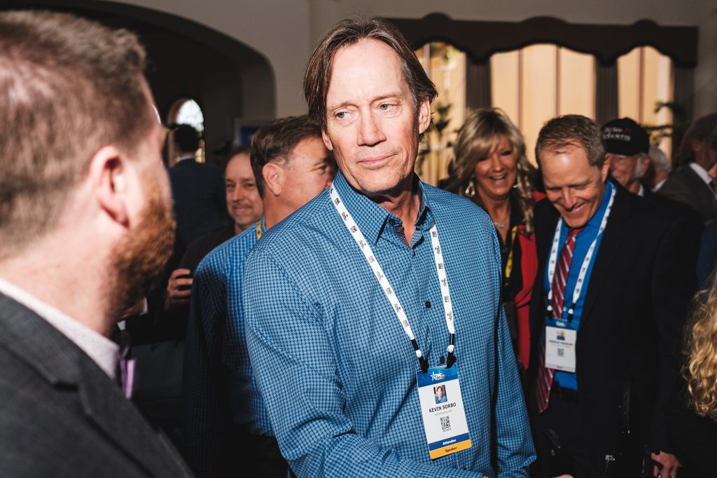 atorius913's tweet photo. @guelphgirlchris @ksorbs The actual look https://t.co/7aVqKSpVz0