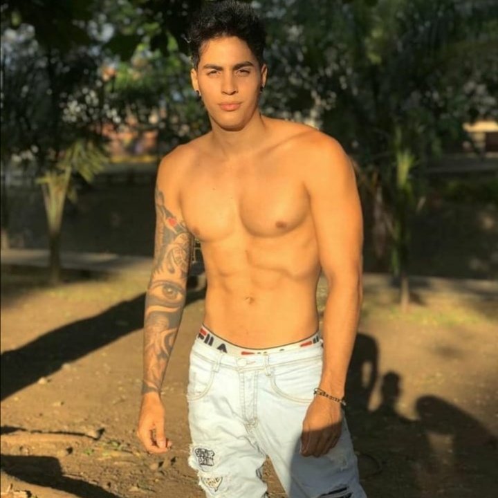El_David1620's tweet photo. #NuevaFotoDePerfil https://t.co/buK3HGXgRx