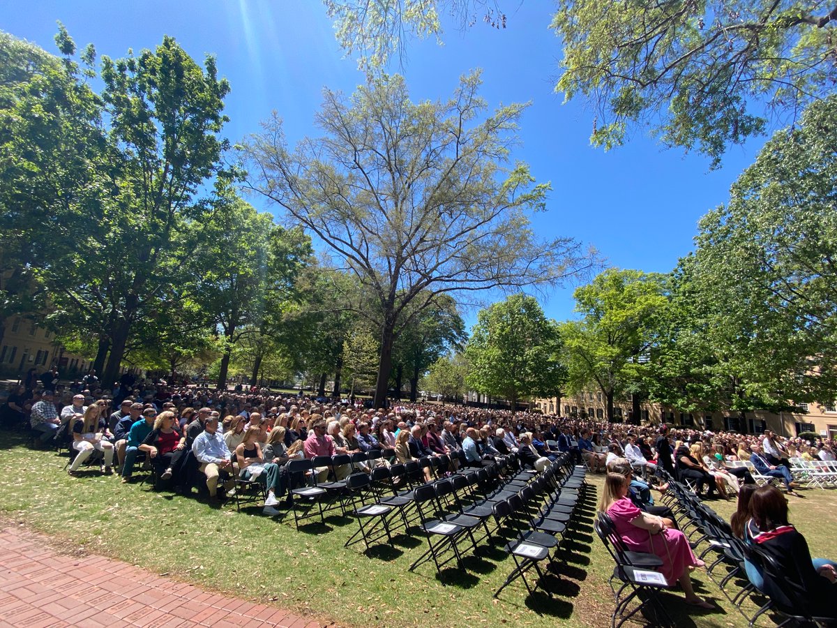uofscalumni's tweet photo. Today, more than 700 @UofSCstudents are receiving their #UofSCRing, making it our largest Ring Ceremony to date! 

We are thrilled to host these #Gamecocks in this time-honored tradition. 💍 https://t.co/wIQvXrNNTi