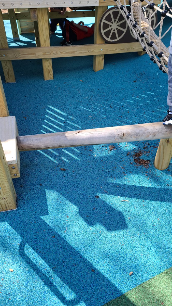 Epicstaxis tweet media