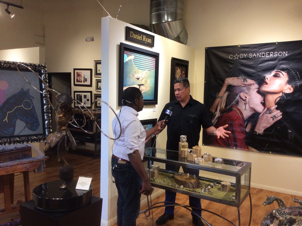 c3Communication's tweet image. With @nbcsandiego live this AM from @ecgallery Solana Bch. Today is the last day of &quot;This is Indian Country.&quot; Free to attend &amp;amp; runs from 1-5 pm. Acclaimed Native American artists from all over the USA are here in SD with amazing work. #art #artgallery #nbcsandiego #NativeAmerican