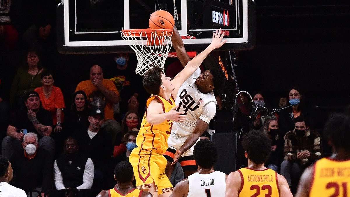 New #MissSt head coach Chris Jans found himself a new guard 👀

Oregon State transfer Dashawn Davis is heading to Starkville.

theportalreport.com/2022/04/10/ore…