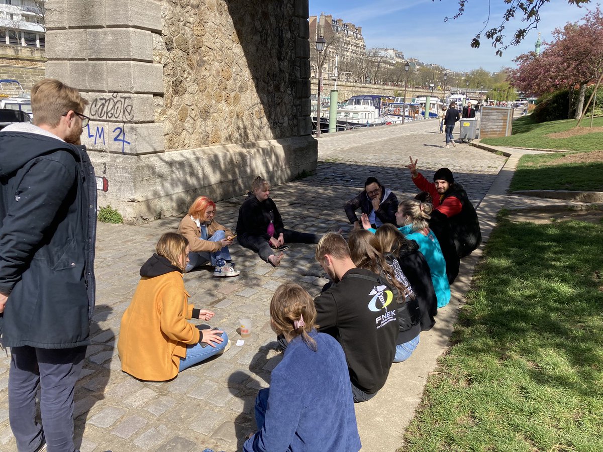 #Formation

Ce week-end se déroulait le 3e WE de #Formation des Formateurices de <a href="/La_FNEK/">FNEK</a> ⭐️

Des instants riches en connaissances, en méthodes pédagogiques et d’échanges pour les #EtudiantsKinés, pour les prochains événements de <a href="/La_FNEK/">FNEK</a>

Merci à @URPSMKIDF pour leurs locaux ⭐️