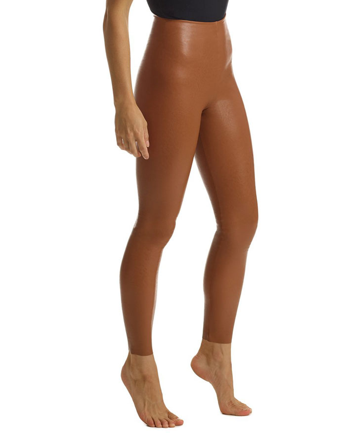myviolethill's tweet photo. LIGHTEN UP 🌷 It's time to ease yourself into Spring. Grab a pair of Commando Faux Leather Leggings in Cocoa and start to move away from black 🌷Buy online or DM me xxx https://t.co/y9q84dNpfe https://t.co/grY9EX4UhH