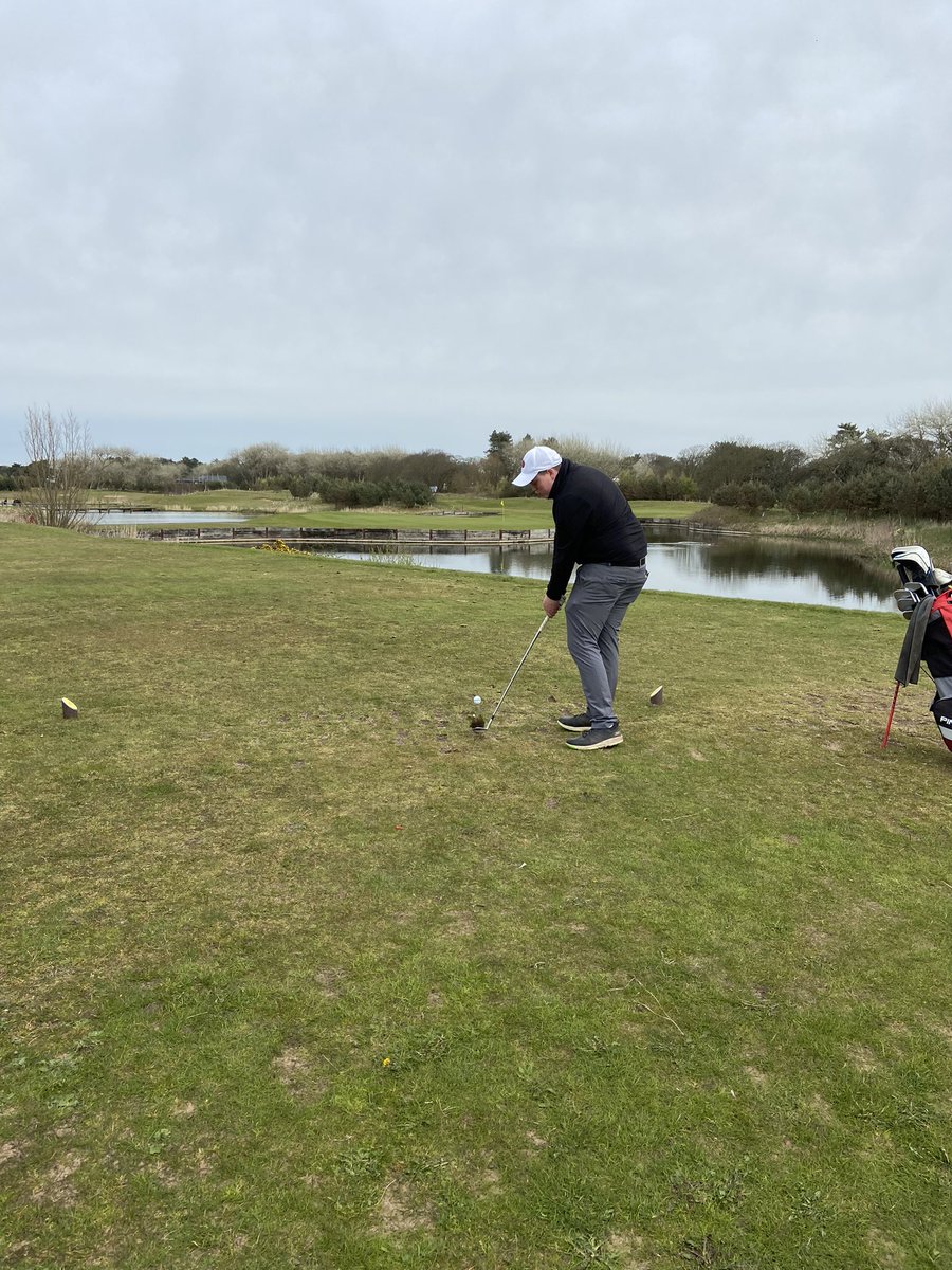 CraigLeaGolf's tweet photo. A positive u18 @Lancashiregolf Development Squad coaching day today. #Learning #Skills 

Lots of learning in key areas of performance #SevenKeyAreas #Wedgeplay #Shortgame #Strategy https://t.co/fhniyiID5y