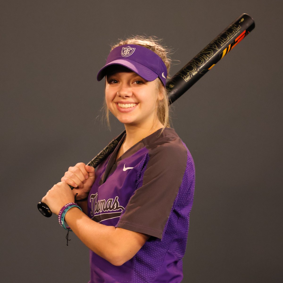 TommieSoftball's tweet photo. you're a pitcher and you see @Sydney_Mickett at the plate, wyd?

#RollToms https://t.co/I97ieAhkol