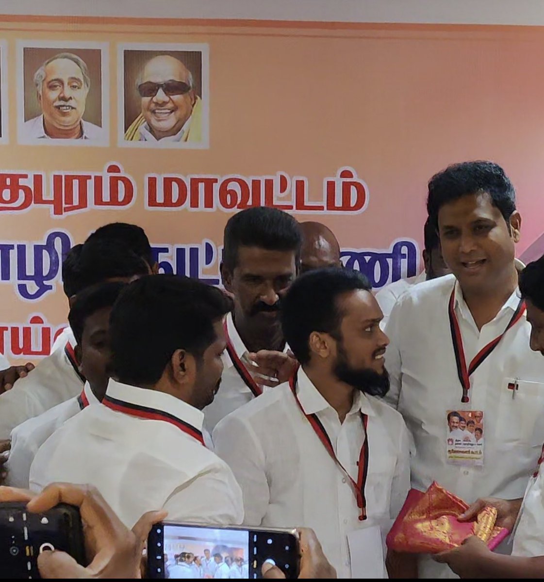 FarookDmk's tweet photo. தென்மண்டல தகவல் தொழில்நுட்ப குழு ஆலோசனை கூட்டத்தில் தகவல் தொழில்நுட்ப அணி மாநில செயலாளர் அன்பு அண்ணன்@TRBRajaa @drmahendran_r @CosmoSubbu https://t.co/GthfO83NCT