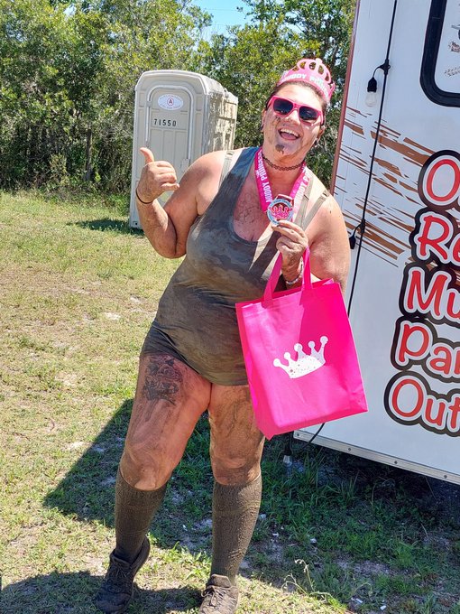Getting real dirty today. 5K mud run! https://t.co/CoMOBDtmfK<a href="/tag/crissangellive"class="tags"><span>#crissangellive</span></a>