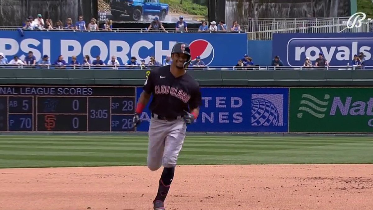 RT @betJACK: THE FIRST EVER CLEVELAND GUARDIANS HOME RUN #ForTheLand 

OSCAR MERCADO GRAND SLAM. 
https://t.co/kfl0xxRjqQ