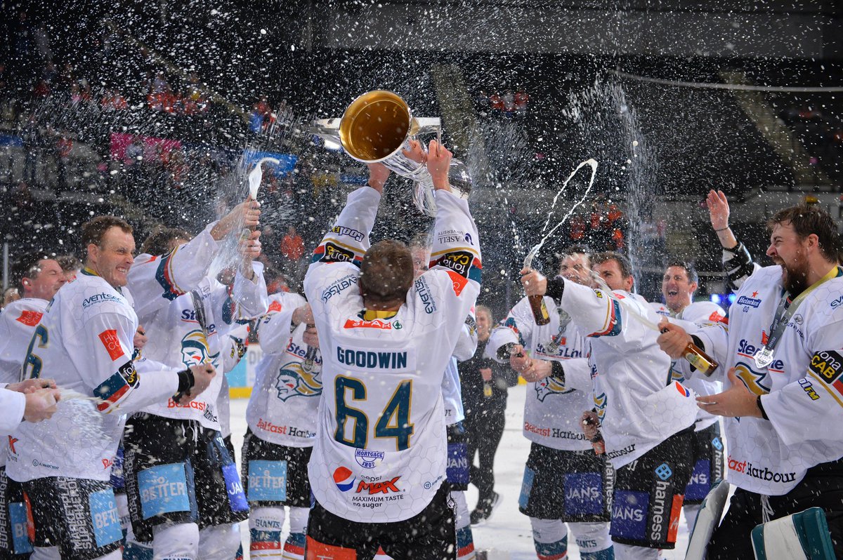BelfastGiants's tweet photo. CHAMPIONS!

📸 Dean Woolley https://t.co/IsVXriLdC5