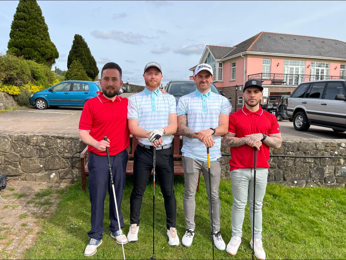 jakemh28's tweet photo. What a day on the course with the lads 🏌🏼‍♂️ Team Woody wins the Coot Trophy 🏆🔴🔴🔴 https://t.co/ykKPYmrx1m