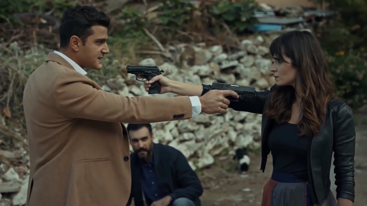 EyFetZeyGonK's tweet photo. Ben hem #EyFet’i, hem de #BurMer’i çok ama çok özledim ya, öyle böyle değil #MeriçAral #BurakSevinç #EyFetleBeşYıl https://t.co/sDTada0WhF