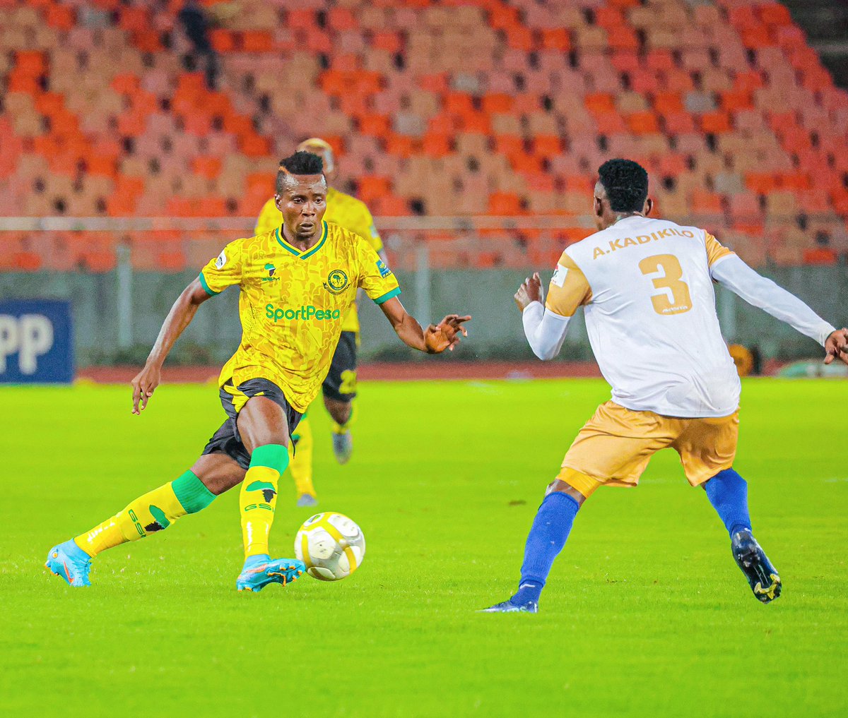 Bibosports's tweet photo. FT | Yanga SC 1-1 Geita Gold FC
Yanga inafuzu nusu fainali ya Kombe la Shirikisho, Kwa mikwaju ya penalties dhidi ya Geita Gold.
#BiboSports | #ASFCup | #Tanzania https://t.co/lboNdbV951
