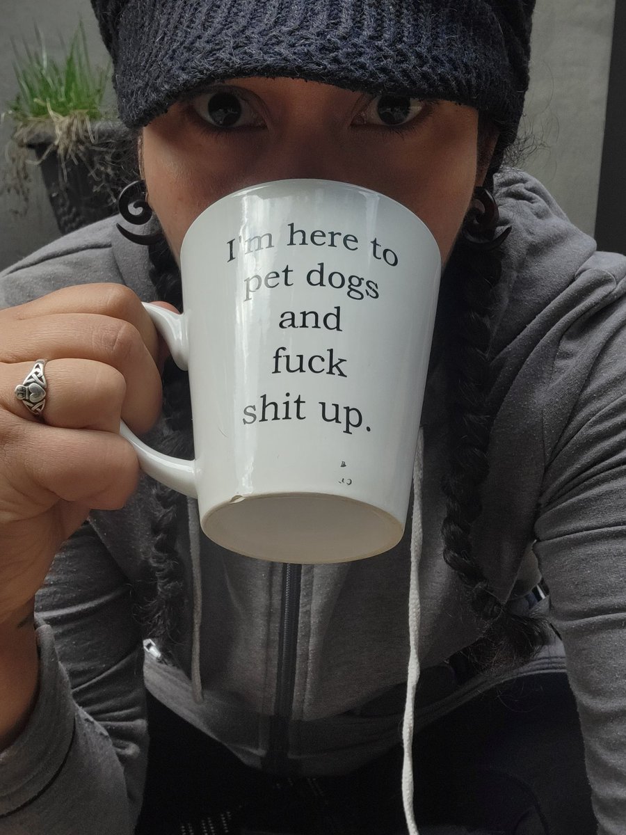 MustLoveClutter's tweet image. I mean, I love this cup. 🤣