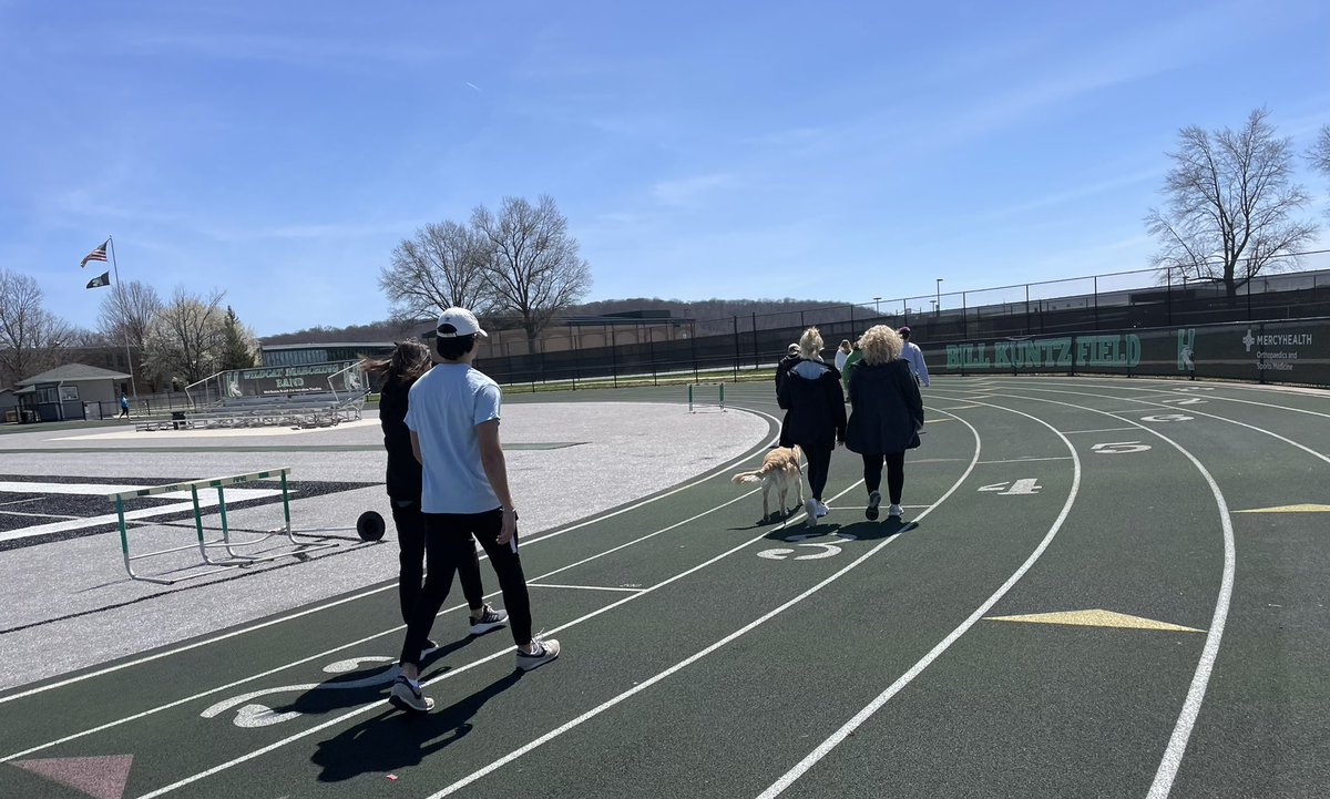 MKNeckel's tweet photo. ☀️ Beautiful day to walk & support @wildcathope and @wildcatsofhhs
#DealHope
#FindYourGreatness https://t.co/pHnqaOnBBH