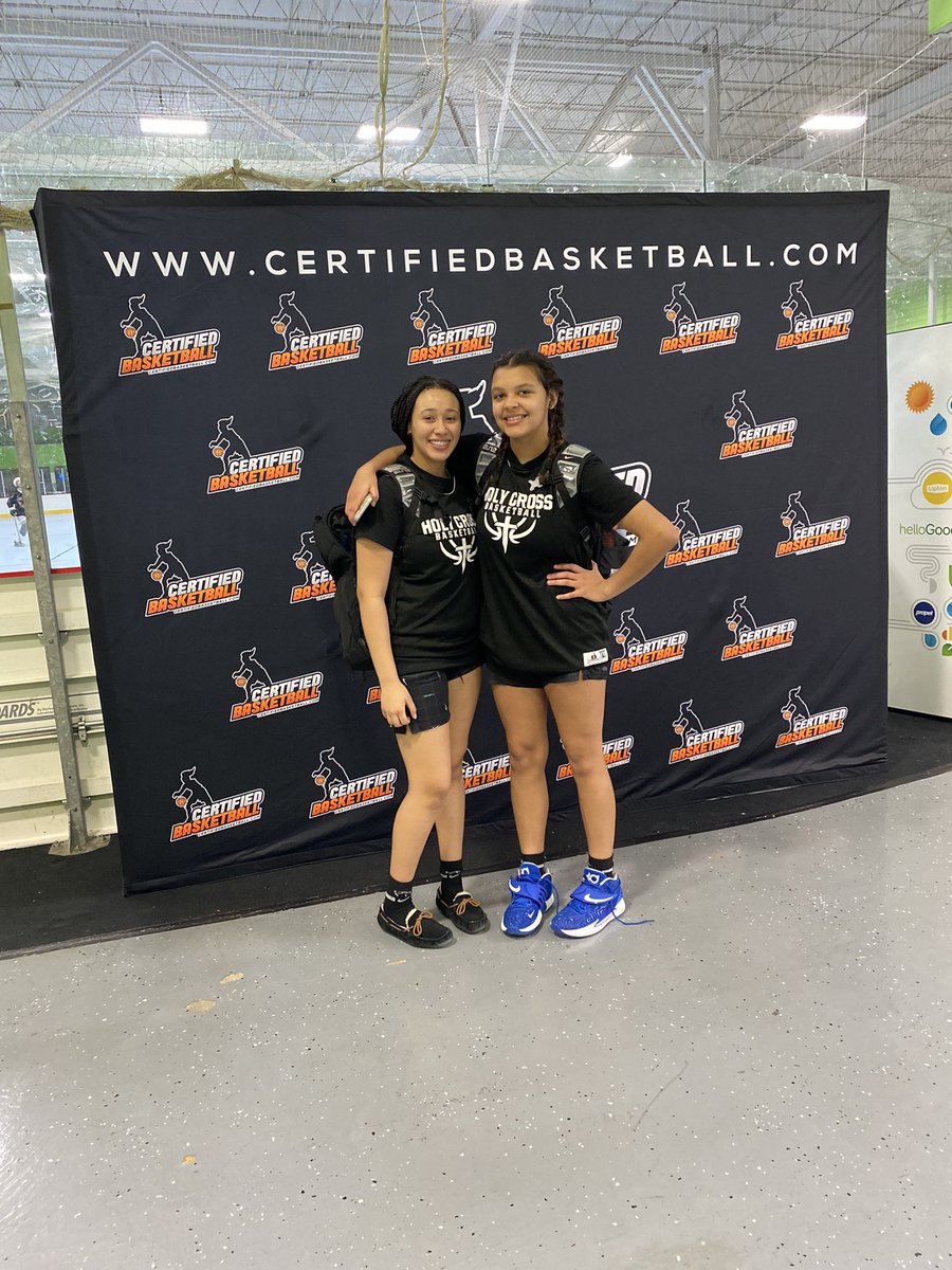 JasilinShields's tweet photo. Great Weekend with my teamπ€πΎππ #kybluedevils #kbd #kentuckybluedevils #2026 #hoist #ivlevelhydration
#basketball #girlsbasketball #exposurebasketball #collegerecruiting #girlgoals #collegebasketball #collegehoops #hoops #basketballislife https://t.co/ahs0EBOS6L