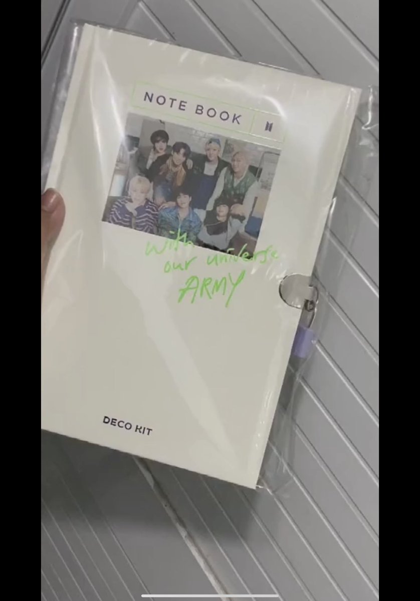 beanoutwork's tweet photo. Lmao I did …🤩🤓🤓🤓 #DecoKitBTS #BTSARMY https://t.co/0PVByWikuG