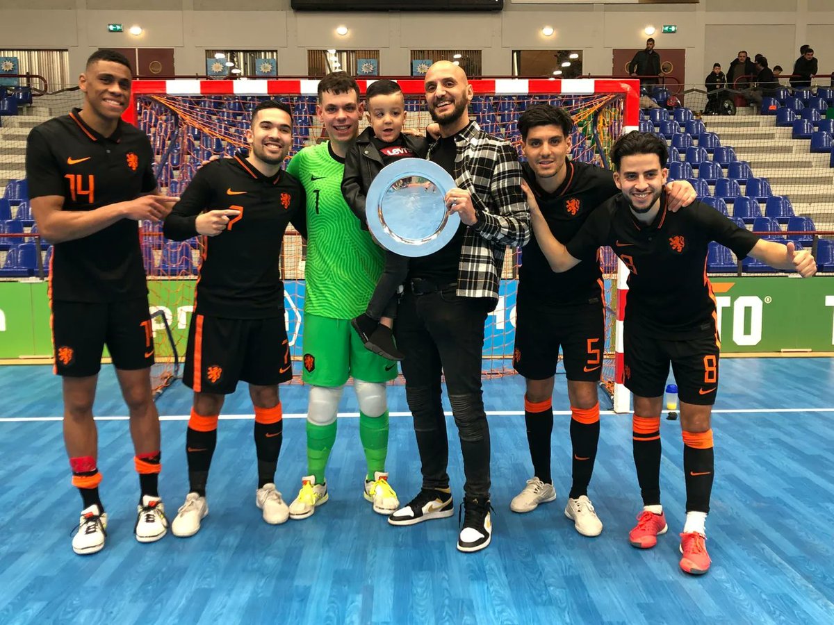 FCEFutsal's tweet photo. FC Eindhoven spelers Manuel Kuijk, Ayoub Boukhari, Dennis van den Eijnden, Jordany Martinus en Said Bouzambou speelden vandaag met het Nederlands Team 1-1 gelijk in een oefeninterland tegen Georgië. Captain Oualid Saadouni nam afscheid na 75 interlands.

Bron: KNVB Media https://t.co/mCSkCrNFJM