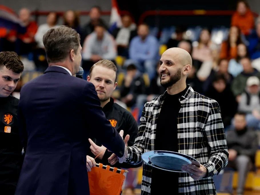 FCEFutsal's tweet photo. FC Eindhoven spelers Manuel Kuijk, Ayoub Boukhari, Dennis van den Eijnden, Jordany Martinus en Said Bouzambou speelden vandaag met het Nederlands Team 1-1 gelijk in een oefeninterland tegen Georgië. Captain Oualid Saadouni nam afscheid na 75 interlands.

Bron: KNVB Media https://t.co/mCSkCrNFJM