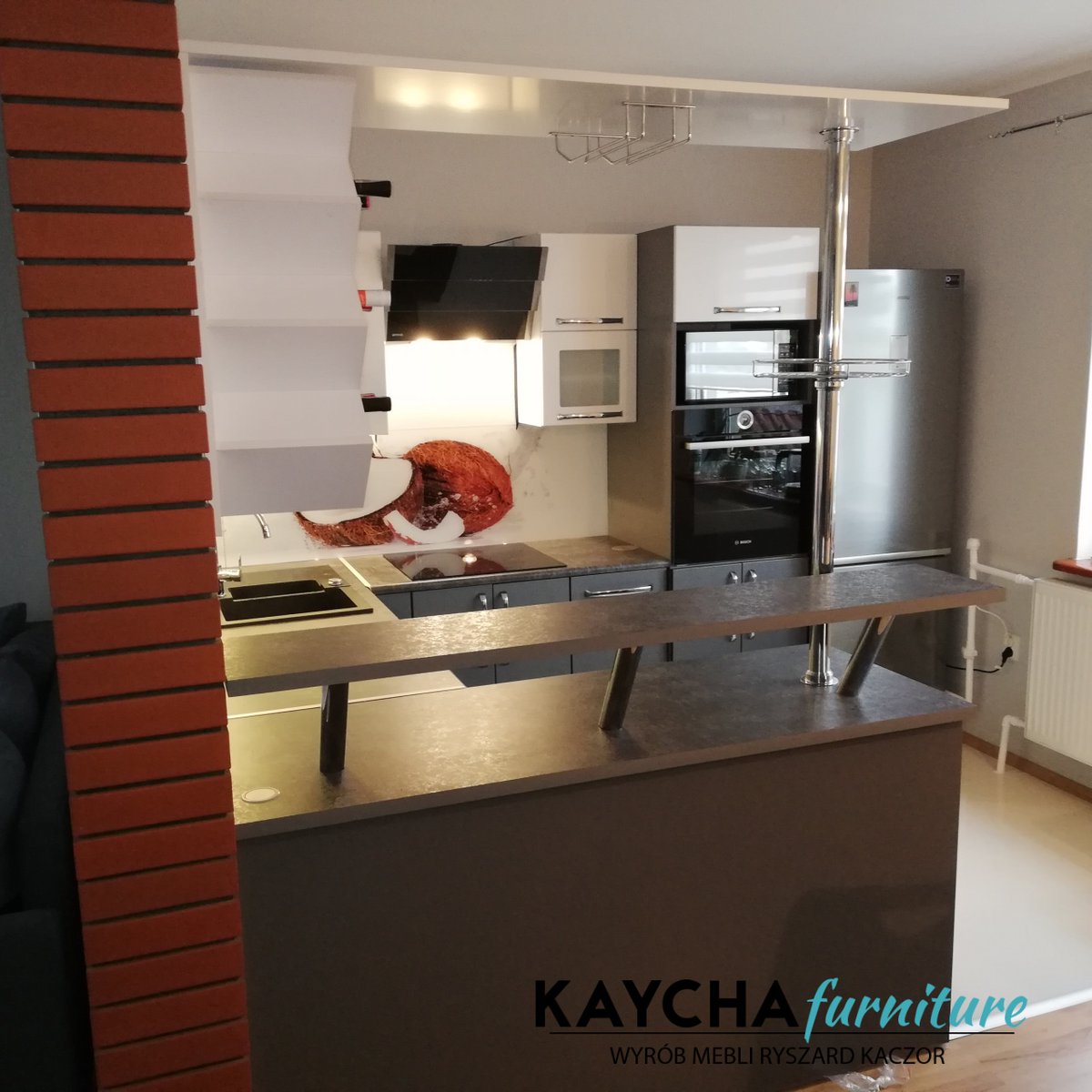 Meble kuchenne wykonane z zastosowaniem frontów MDF laminowanych folią połyskową.

Zapraszamy do odwiedzenia naszej strony internetowej kaczormeble.pl

#lakier
#meble #kuchnia #kuchnianawymiar #meblekuchenne #modernkitchen #nowoczesnakuchnia #kitchen #radom #warszawa