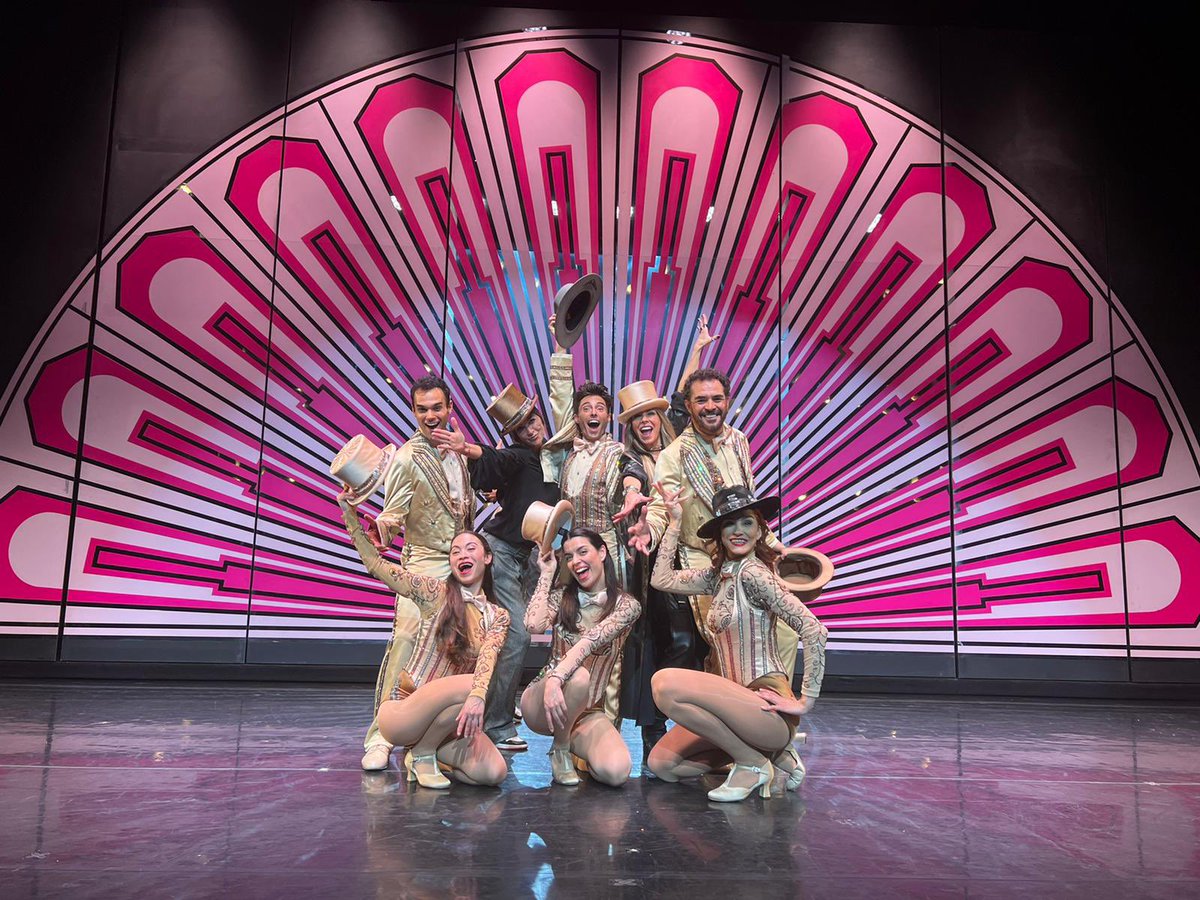 A Chorus Line tweet media