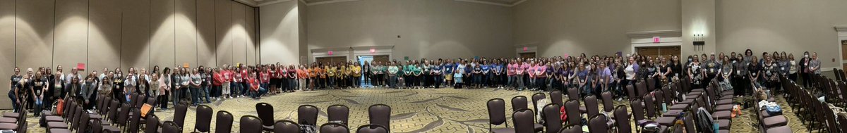 Love being back with these amazing Missouri librarians for #MASLSC!!!