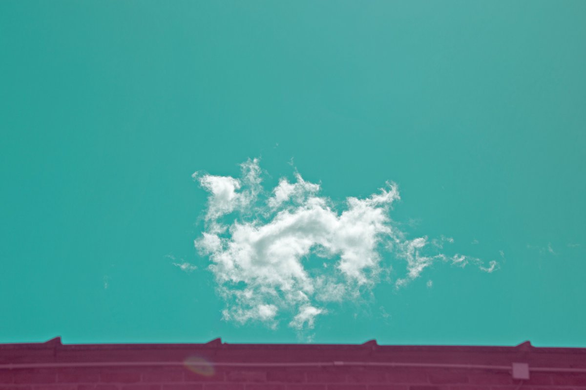 Hi #NFTCommunity  #nftphotography 
365 days from my windows, Day 193!
just sky and cloud?
I post every day 1 image since Sep. 2021 
What if one day u have a chance to c the same view.
🌤️ 
#nftcollectors  #NFTs