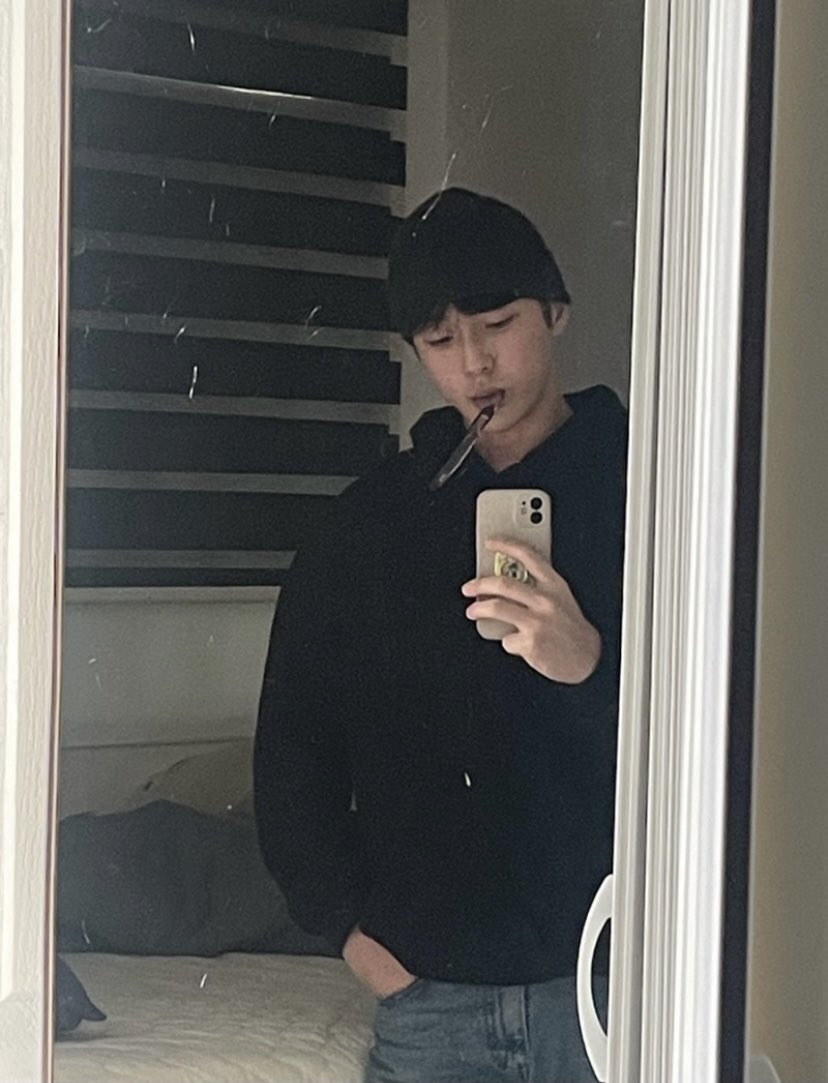 成都有两分姿色的要拽成十分姿色😅
还是回北京玩吧