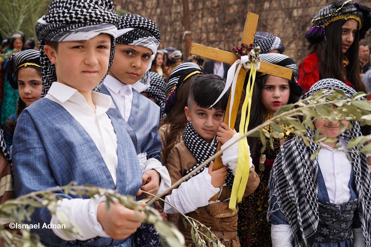 Ismaeladnan99's tweet photo. More photos from the traditional Palm Sunday march in the Iraqi town of Al-Qosh, 50km north of Mosul city, on April 10, 2022.
Ismael Adnan
#iraq #irak #alqosh #mosul #PalmSunday #PalmSunday2022 #photooftheday #photography #journalim https://t.co/VFEWIvjOzB