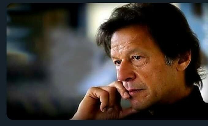 RashidBandhani9's tweet photo. کیسے کہ دوں کہ تھک گیا ھوں میں 
جانے کس کس کا حوصلہ ھوں میں 
#امپورٹڈ_گورنمنٹ_نامنظور https://t.co/FR1lG1cwVm