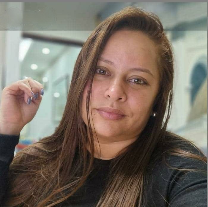 Atención mi capitán <a href="/dcabellor/">Diosdado Cabello R</a>, <a href="/jorgerpsuv/">Jorge Rodríguez</a> la señorita Ricarliz Urbaez trabajadora de la <a href="/Asamblea_Ven/">Asamblea Nacional 🇻🇪</a> tiene un guiso con el Clap no solo eso también  maltrata al personal a la hora de entregar los alimentos al personal y jubilados de AN. ¡Duro Contra Las Mafias! 
#10Abr