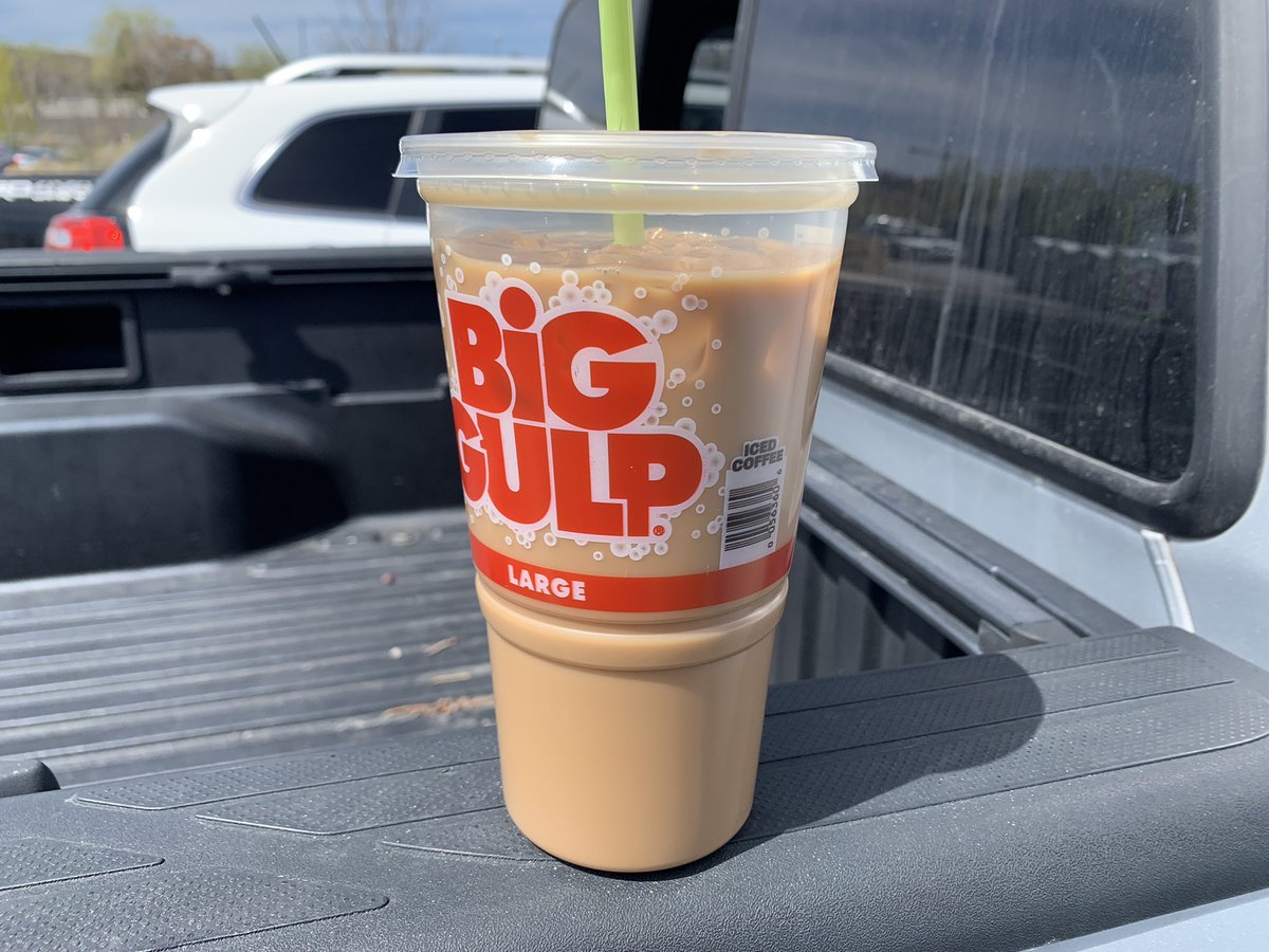 aarjuarez's tweet photo. Age 16: Mixing this with eight different flavors of soda/Gatorade

Age 40, #washeddad: It’s all coffee. https://t.co/T2L7PYJ9kl