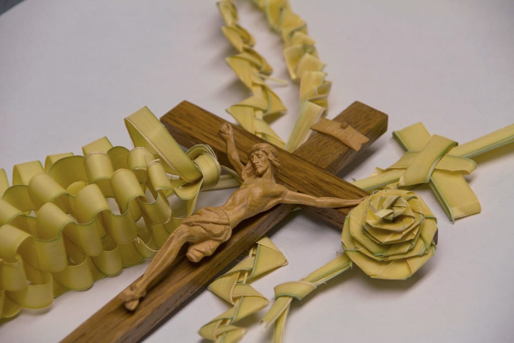 KatieHartfiel's tweet photo. Happy Catholic version of balloon animal day https://t.co/MfkilT8Evp