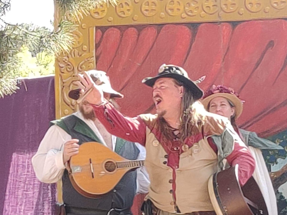 SportiveTricks's tweet photo. Happy Day 2 of @socal_ren_faire! Today, we have our Dirty Nerdy show @ Rogues Reef @ 1:30p, then back at the Reef w/ our Boozy Woozy show @ 3p, then we'll be in the Royal Music stage @ 4:30p

#sportivetricks 
#socalrenfaire #faire #wherefantasyrules #roguesreef #royalmusic #music https://t.co/HuN30wtmmV