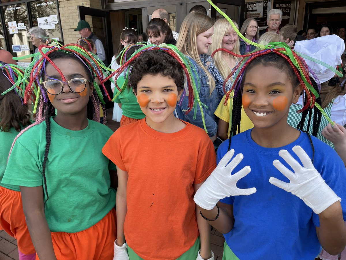 Tori Hernandez (Mrs. Hernandez) (@teacheroffourth) on Twitter photo GREAT JOB to these kiddos from Room 23 today! So glad I got to go watch the performance of Charlie & the Chocolate Factory! âşď¸ <a href="/goRCT/">Richmond Civic Theatre</a>, yâall put on a great performance! đđź GREAT JOB to these kiddos from Room 23 today! So glad I got to go watch the performance of Charlie & the Chocolate Factory! âşď¸ <a href="/goRCT/">Richmond Civic Theatre</a>, yâall put on a great performance! đđź