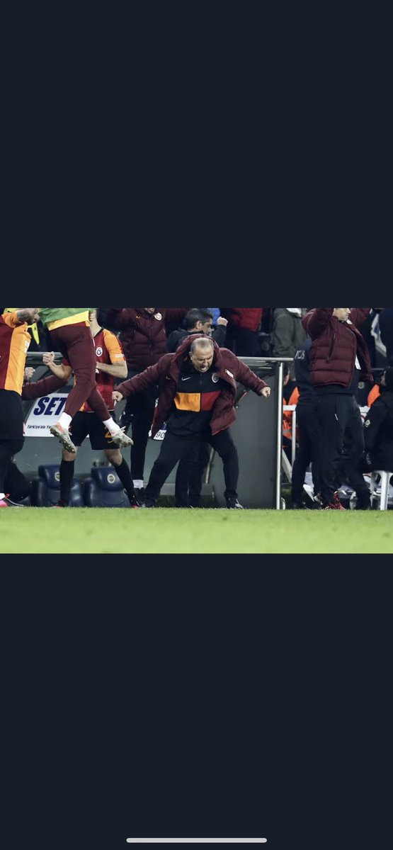 ALAYINIZA TERİM!!!!! ALLAH BELASINI VERSİN FATİH TERİM GİDERSE DÜZELİR DİYENLERİN . KOSKOCA  KLUBÜ NE HALLERE GETİRDİNİZ ..!!! 

#FBvsGS 
#FatihTerim