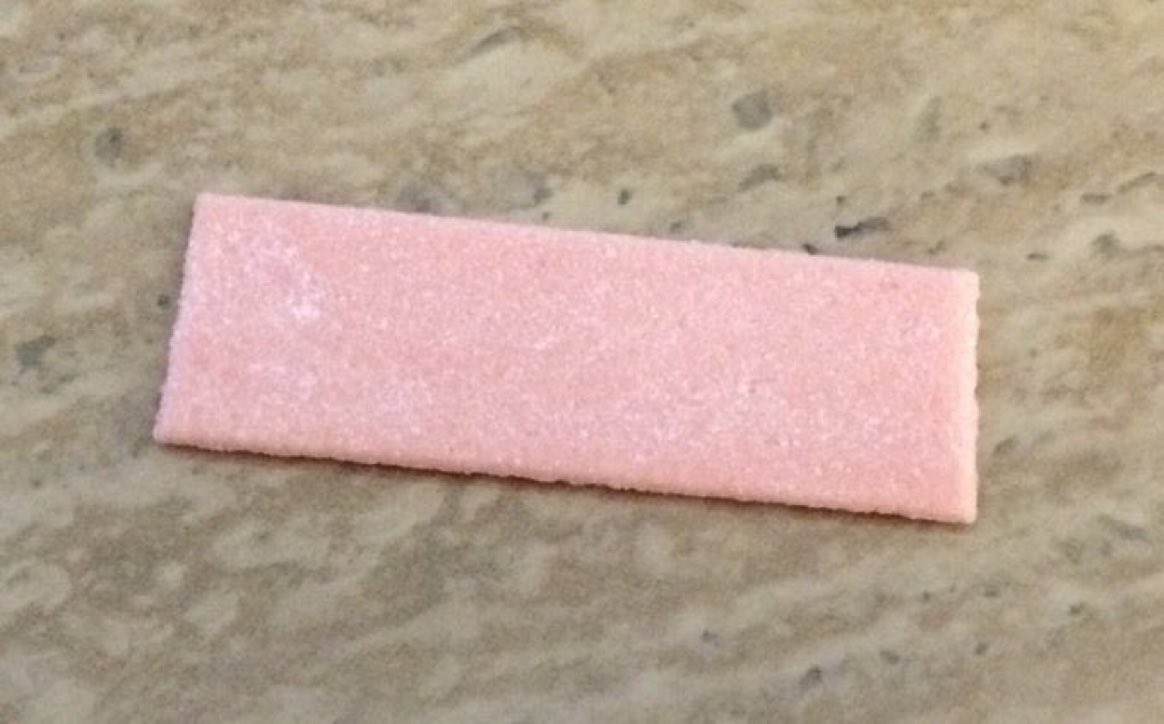 Super70sSports's tweet photo. Even after decades of rigorous laboratory testing, scientists still have no idea what the fuck was in Topps' gum. https://t.co/qGAiXamoZa