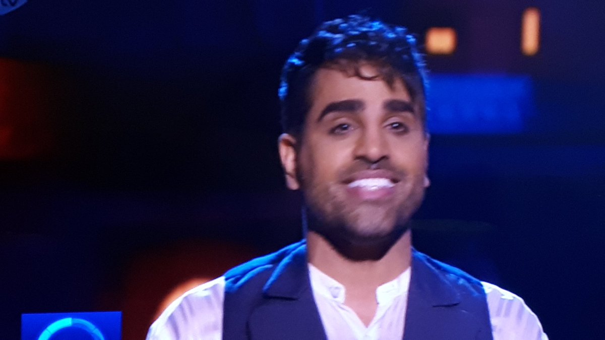 LyndoA's tweet photo. @AllStarMusical #AllStarMusicals
@DrRanj #DrRanjSingh @lorraine
Could we love Dr Ranj any more? A fantastic performance by Dr Ranj he can really sing! https://t.co/Psx9oVX8w5