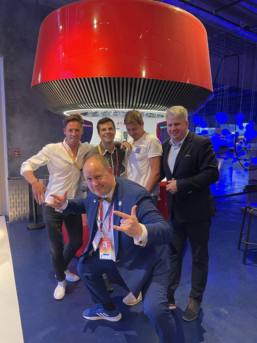 🤖Thx 4 the chance to be at the best pavilion of Expo! 15 k drinks sold and a third more delivered, 220k visitors, everyone who helped us out, special thanks for you guys, and hundreds of contacts in MENA region and worldwide. This was just the most amazing winter ever! 🦾