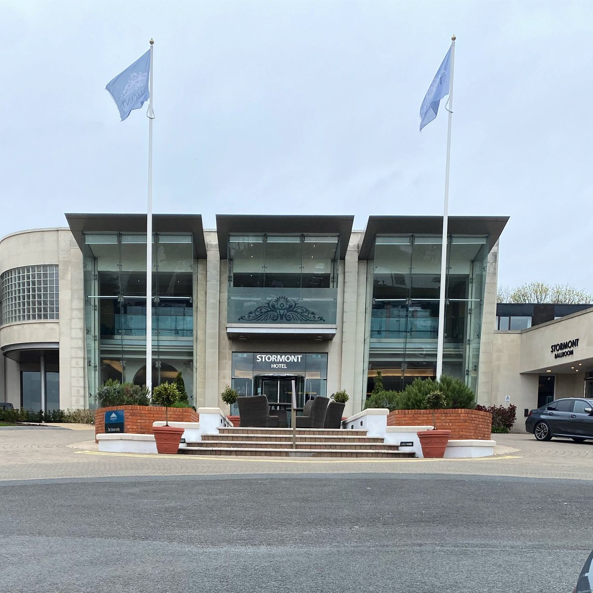 Suzanne Hamilton tweet media