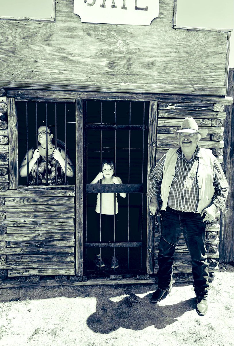 Teresa LaRue tweet media