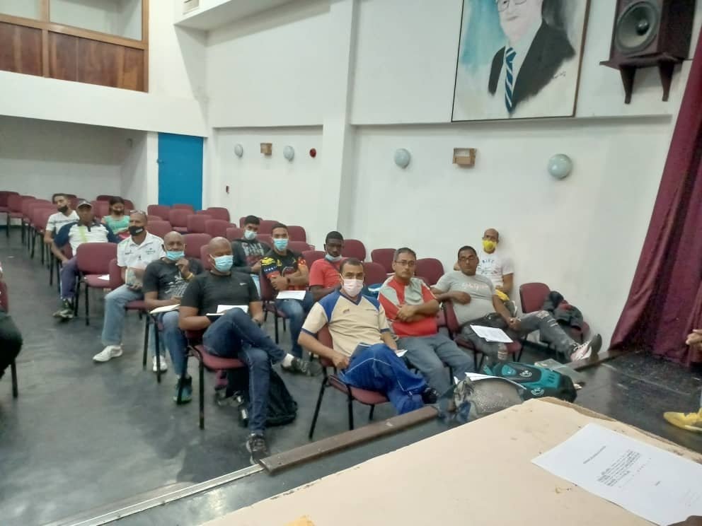 AsobasketM's tweet image. El día viernes 08/04/2022 se realizó la asamblea anual de la asociación de baloncesto del estado Miranda, Donde se discutieron las fechas de las próximas competencias y proyectos para este nuevo ciclo!! Gracias a todos los participantes