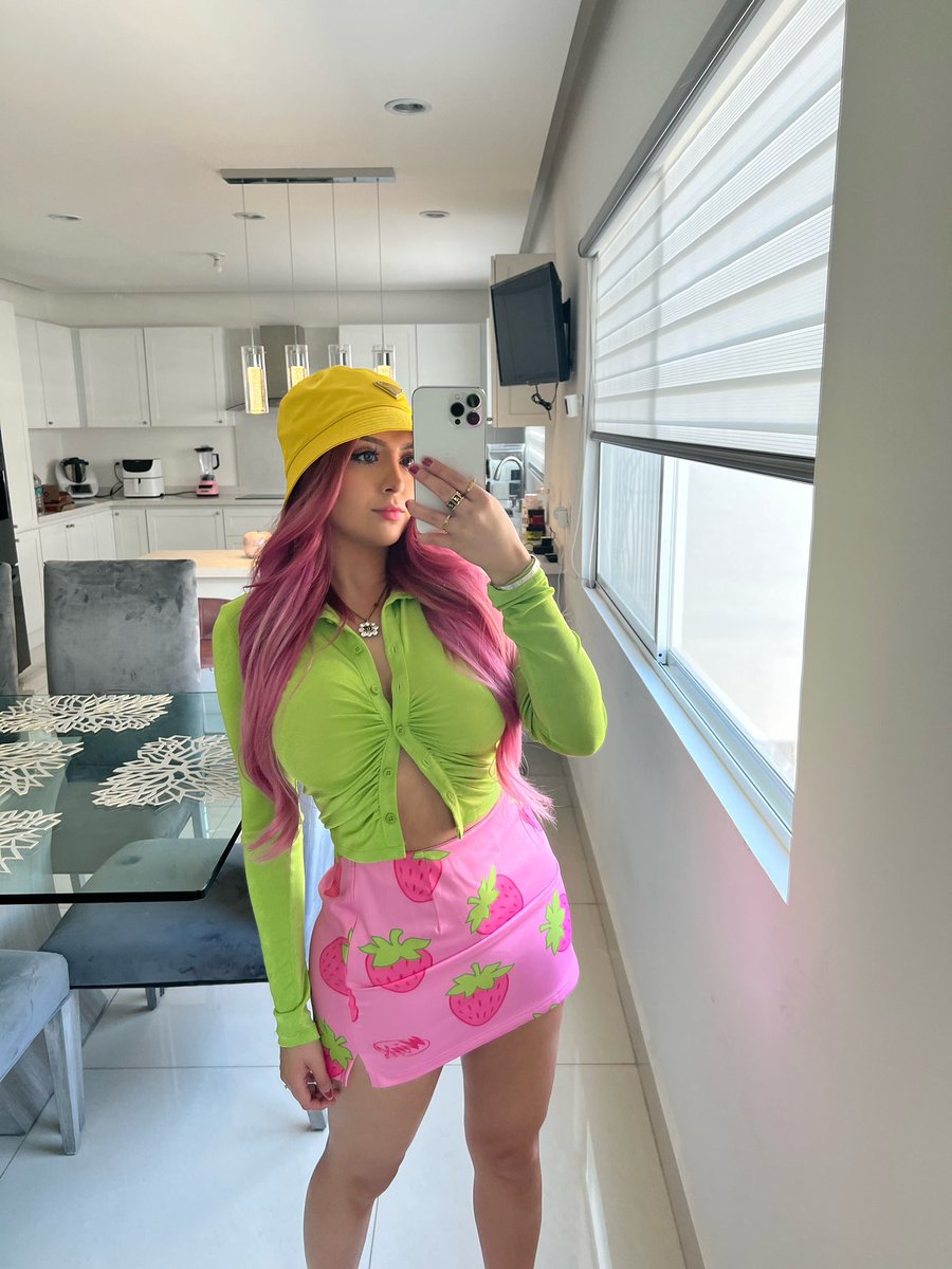 si ‍♀️ (@StremersDe)  X