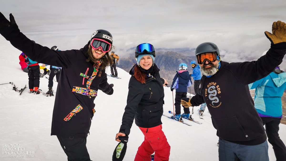 StevieMcKPhoto's tweet photo. After what has felt like weekend, after weekend, after weekend, shooting events in the mountains, it was time for some me time without a massive camera backpack!
#glencoe #glencoemountainresort #skiscotland #protectourwinters #snow #springshred #romesds https://t.co/dg94tVytwe