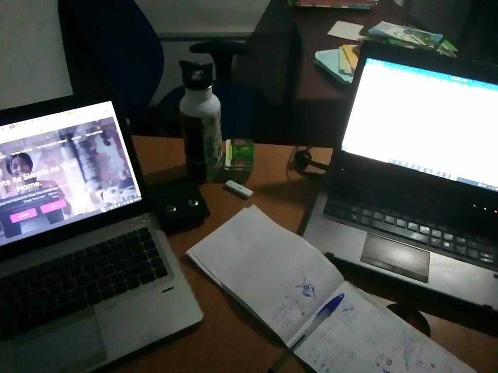 OvangaLiboire's tweet photo. Je ne suis rien sans toi God 🇨🇲
La jeunesse peut encore changer les choses.
To have 10 years upfront on competition, you need to put in more hours into your business. 👨🏽💻
#BeTechie #BeyondTechnologies #code #project
via Facebook https://t.co/gDpwAyL9Ei https://t.co/afKCsLioCk