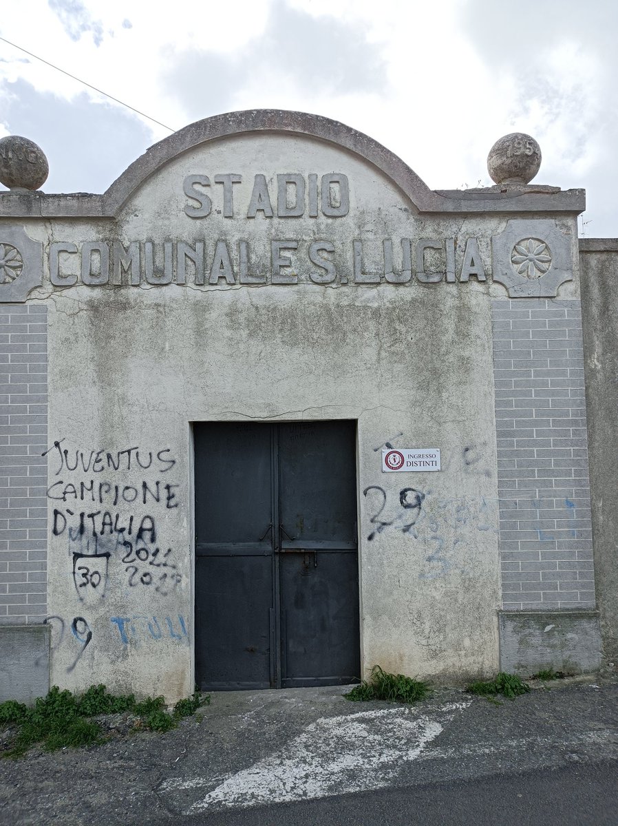 Mattia559's tweet photo. #stadiocomunale santa lucia https://t.co/yjf1X3s5kt
