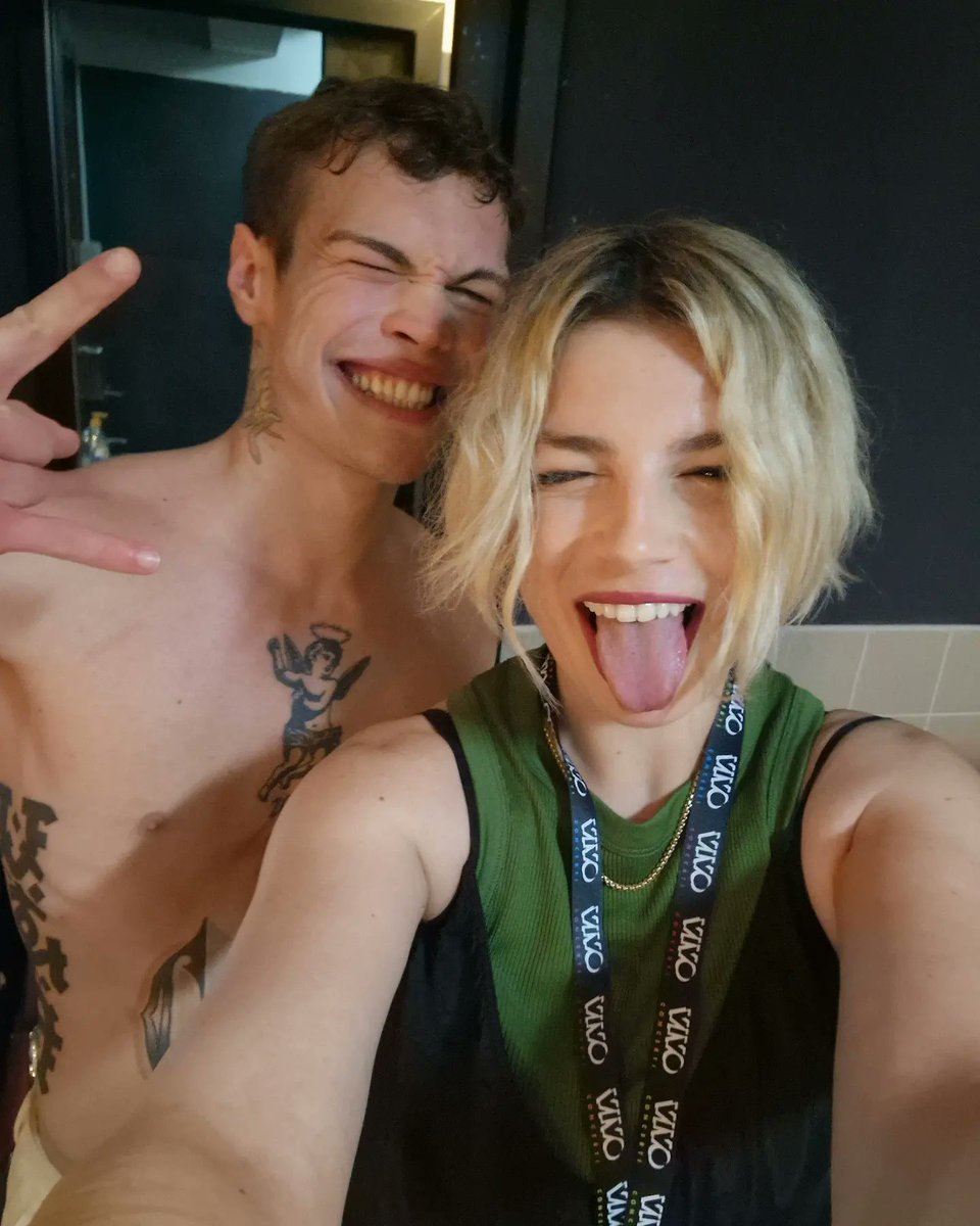 MarroneEmma's tweet photo. Vivila così ❤️
#blanco https://t.co/pY6glBvcrV