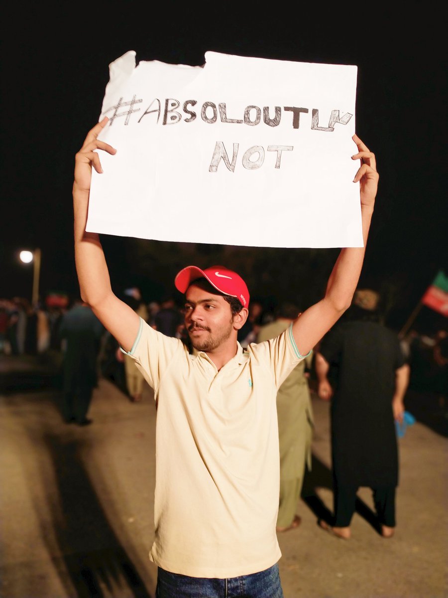 callmefridu's tweet photo. #ImranKhan 
#امپورٹڈ_حکومت_نامنظور 
#امپورٹڈ_گورنمنٹ_نامنظور https://t.co/bBpGdFE04e