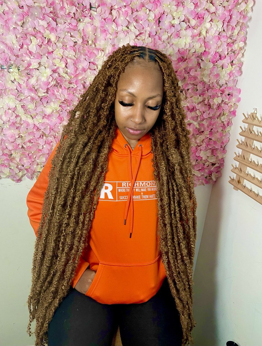 circus_solay's tweet image. KILLA Disstressed Locs 🔥🍯💛🤎 These are my new Fav. Don’t just look  .. #BookTheLook