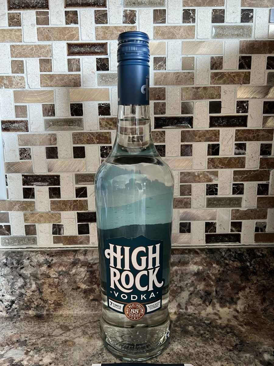 BrandonFeltz's tweet photo. Ready to enjoy an afternoon cocktail featuring @HighRockVodka @DaleJr #vodka #highrockmoment #mixeddrink https://t.co/mc9Y2aNuxD